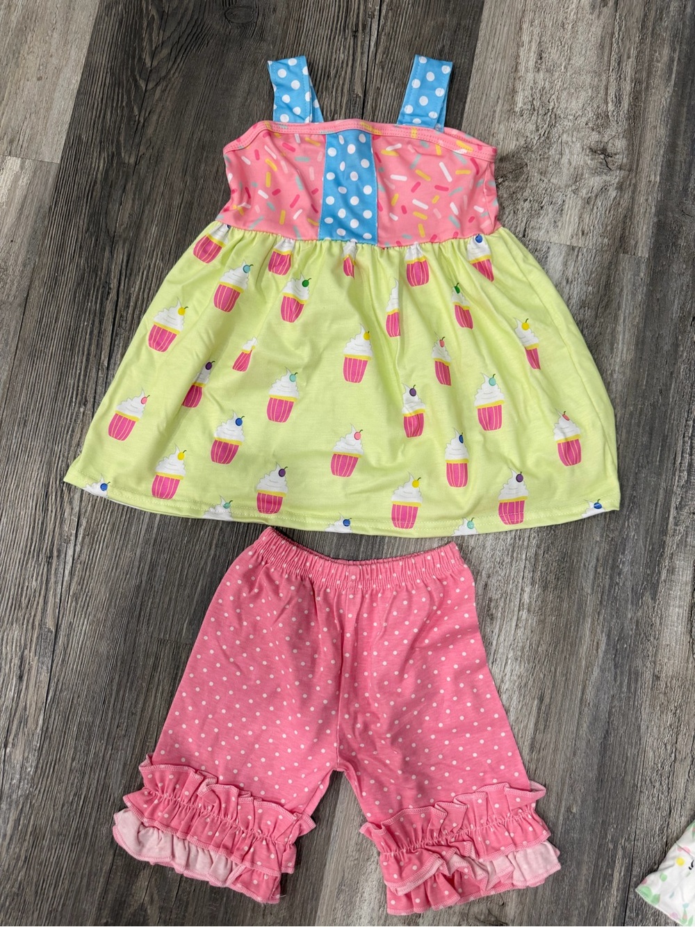 Baby Girls' Pink & Yellow Cupcake Capri Set
